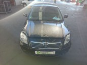 toyota avensis berlina (t25) del año 2005