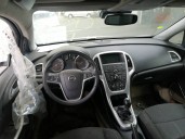 opel astra j sports tourer del año 2011
