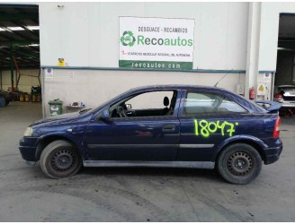 opel astra g berlina del año 2000