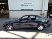 mercedes-benz clase c (w203) berlina del año 2001