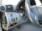 mercedes-benz clase c (w203) berlina del año 2001