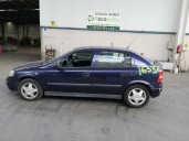 opel astra g berlina del año 2000