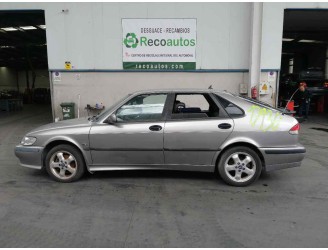saab 9-3 berlina del año 2001