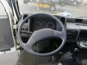 nissan cabstar del año 2004