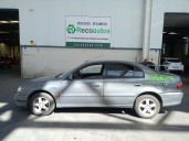toyota avensis berlina (t 22) del año 2002