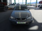 toyota avensis berlina (t 22) del año 2002
