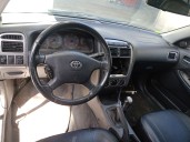 toyota avensis berlina (t 22) del año 2002