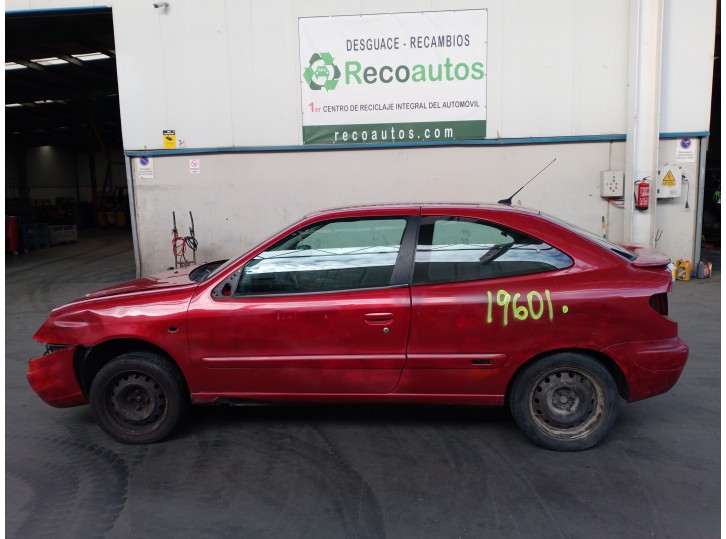 citroën xsara berlina del año 2001