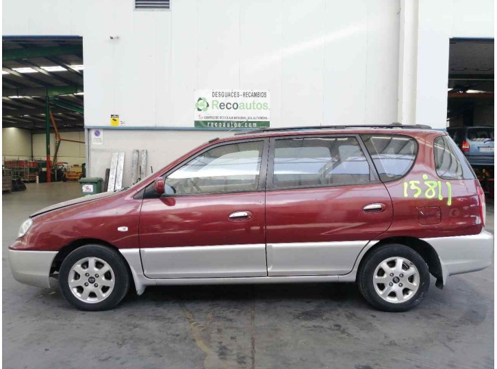 kia carens del año 2002