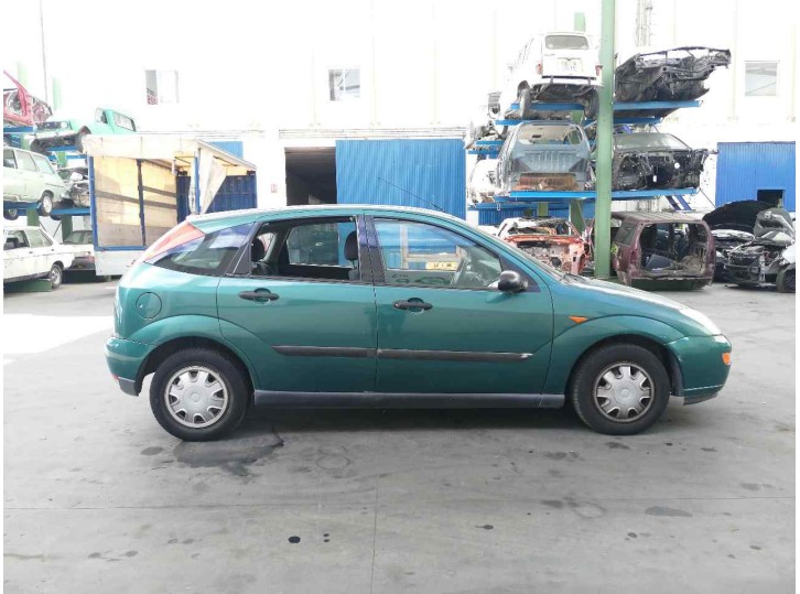 ford focus berlina (cak) del año 1998