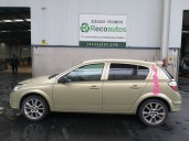 opel astra h berlina del año 2004