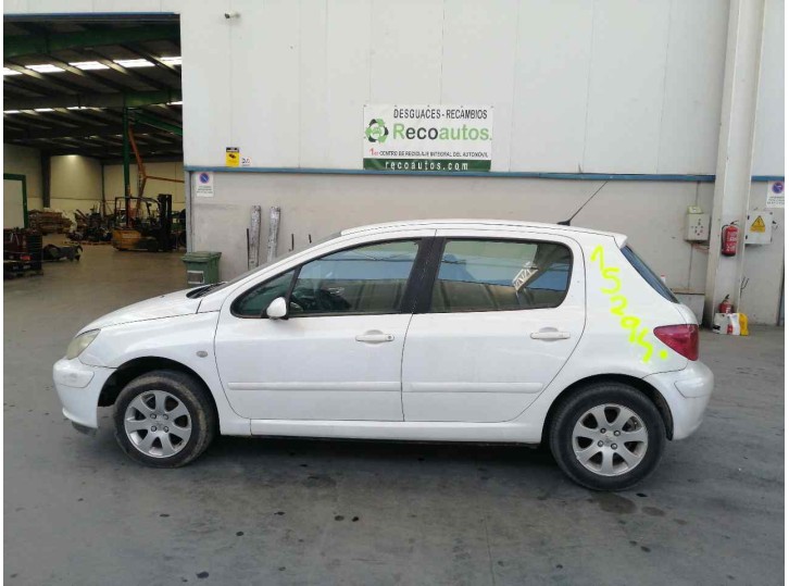 Peugeot 307 (S1) from the year 2005