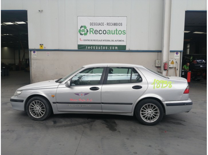 saab 9-5 sedán del año 1998