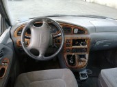 kia carnival del año 2000