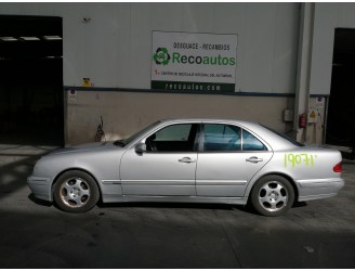 mercedes-benz clase e (w210) berlina diesel del año 2001