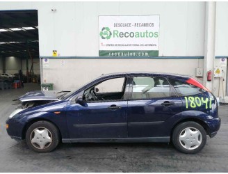 ford focus berlina (cak) del año 2001