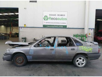 opel vectra a del año 1989