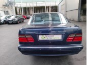 mercedes-benz clase e (w210) berlina del año 1999