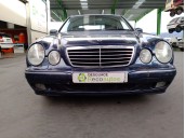 mercedes-benz clase e (w210) berlina del año 1999