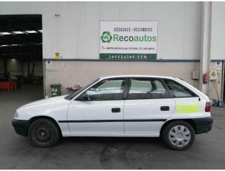 opel astra f saloon from year 1995