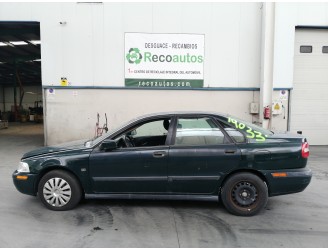 volvo s40 berlina del año 2000