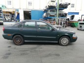 volvo s40 berlina del año 2000