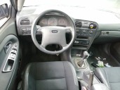 volvo s40 berlina del año 2000