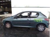 peugeot 206 berlina del año 2000