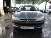 peugeot 206 berlina del año 2000