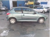 peugeot 206 berlina del año 2000