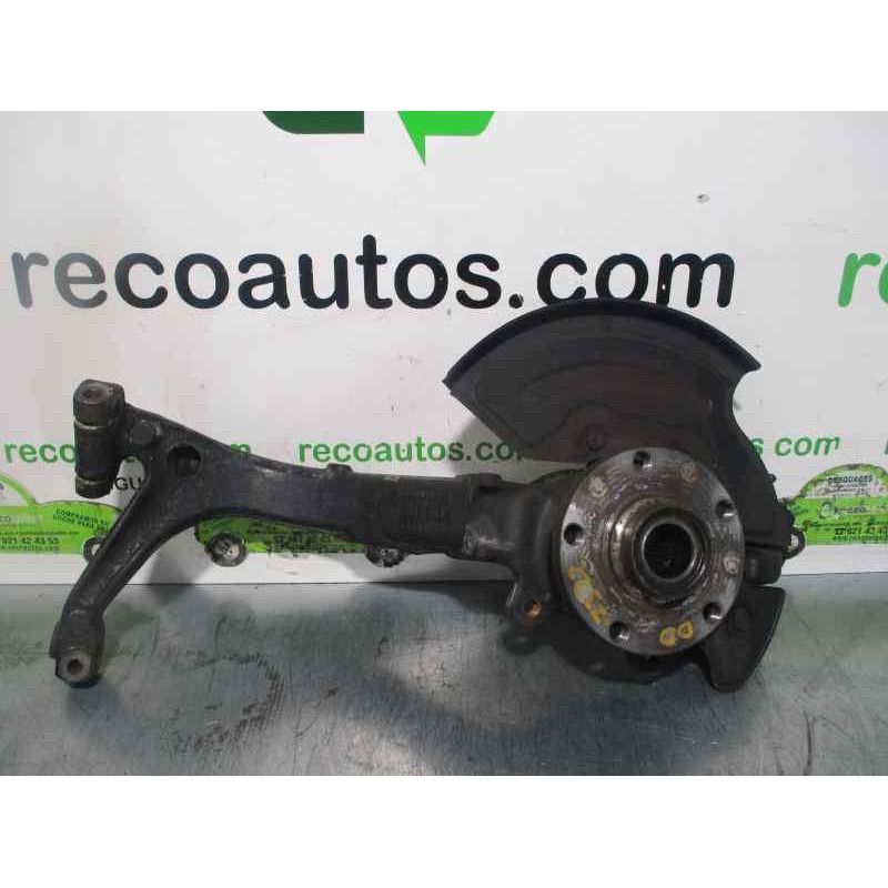 Recambio de mangueta delantera derecha para volkswagen passat berlina (3b3) 2.3 v5 referencia OEM IAM 8D040258AM  