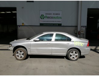 volvo s60 berlina del año 2004