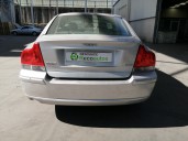 volvo s60 berlina del año 2004