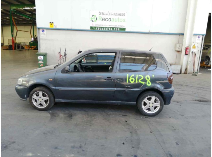 volkswagen polo berlina (6n1) del año 1999