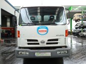 nissan atleon del año 2006