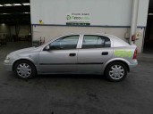 opel astra g berlina del año 2000