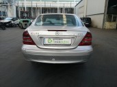 mercedes-benz clase c (w203) berlina del año 2001