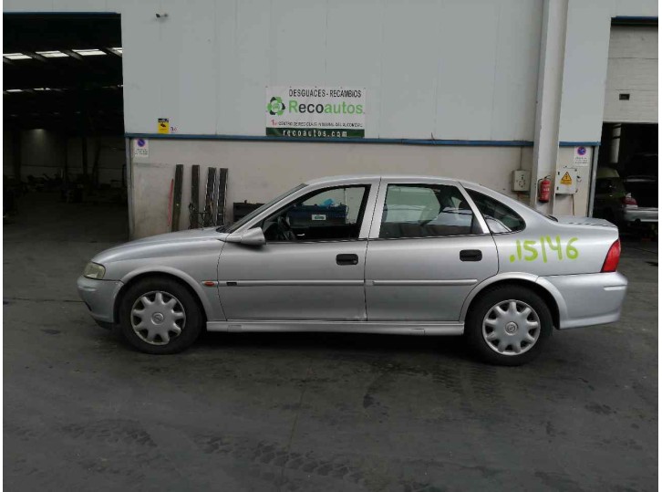 opel vectra b berlina del año 2001