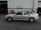 opel vectra b berlina del año 2001