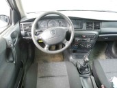 opel vectra b berlina del año 2001