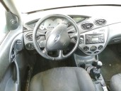 ford focus berlina (cak) del año 2003
