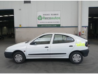 renault megane i berlina hatchback (ba0) del año 1996