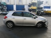 toyota auris del año 2009