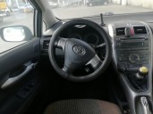 toyota auris del año 2009
