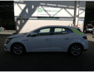 renault megane iv berlina 5p del año 2016