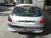 peugeot 206 berlina del año 2001