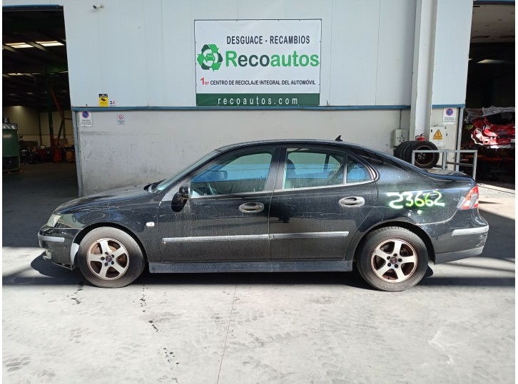 saab 9-3 berlina del año 2004