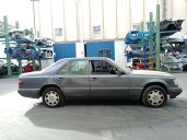 mercedes-benz clase e (w124) berlina del año 1997