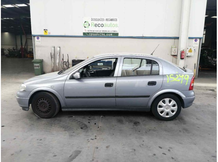 opel astra g saloon from the year 2003