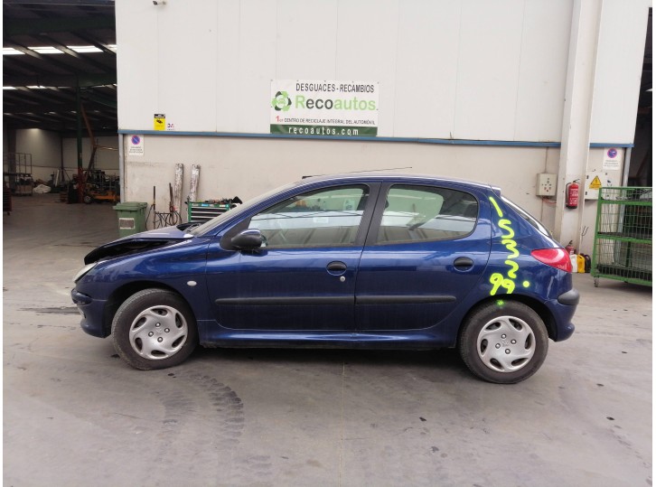 peugeot 206 berlina del año 2002